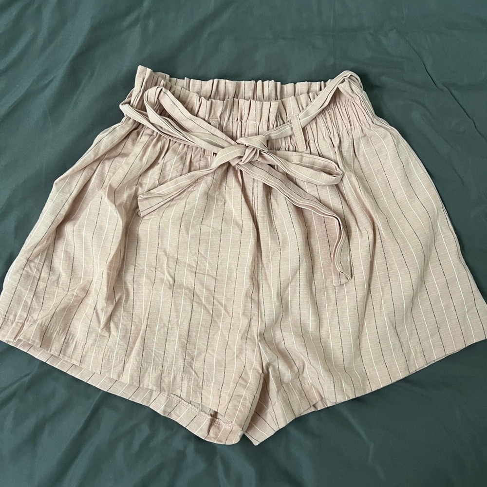 2/$20 🎀 Zaful Pink Striped Paperbag shorts